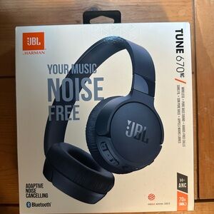 Brand New JBL Tune 670nc Navy Blue
